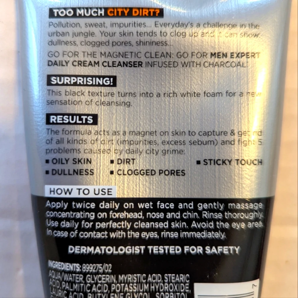 L'Oreal Men's Extreme Cleanser Infused With Charcoal Brand New Sealed
